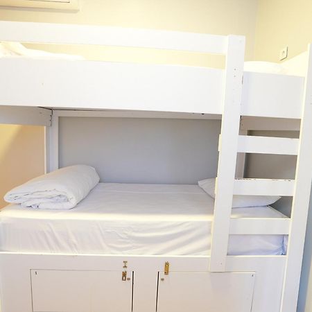 Cheers Vintage Hostel Istanbulská provincie Exteriér fotografie A bunk bed