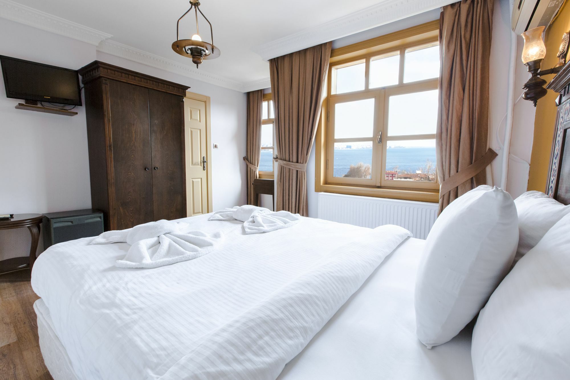 Cheers Vintage Hostel Istanbulská provincie Exteriér fotografie A bedroom in a hotel